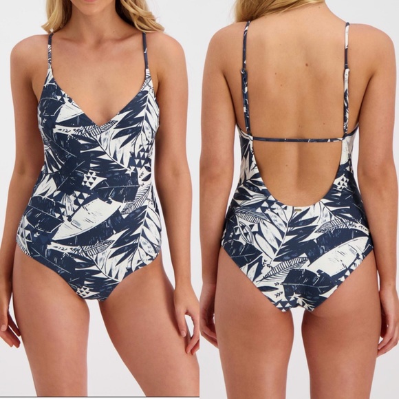 Rip Curl Other - Rip Curl Shape Shifter Palm Swimsuit Blue & Cream NWT Women’s Size X-Small